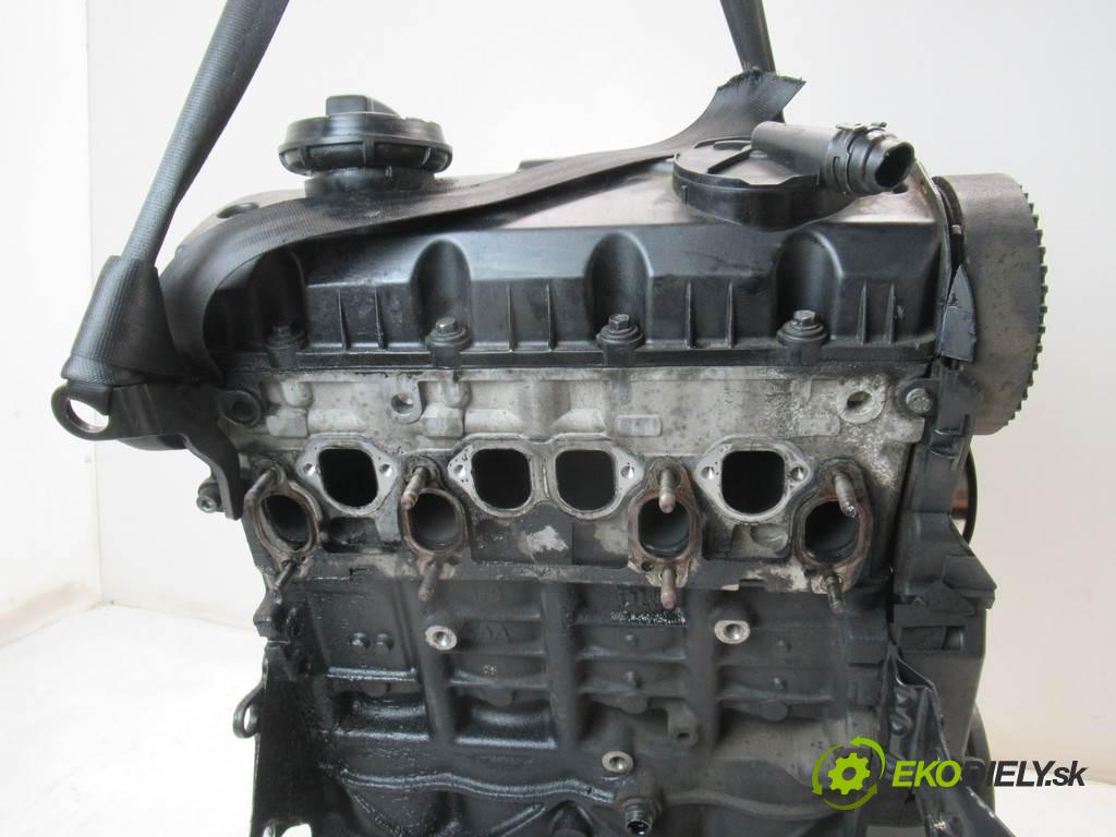 Audi A4 B6  2003 96 kW SEDAN 4D 1.9TDI 130KM 00-04 1900 motor AVF (Motory (kompletní))