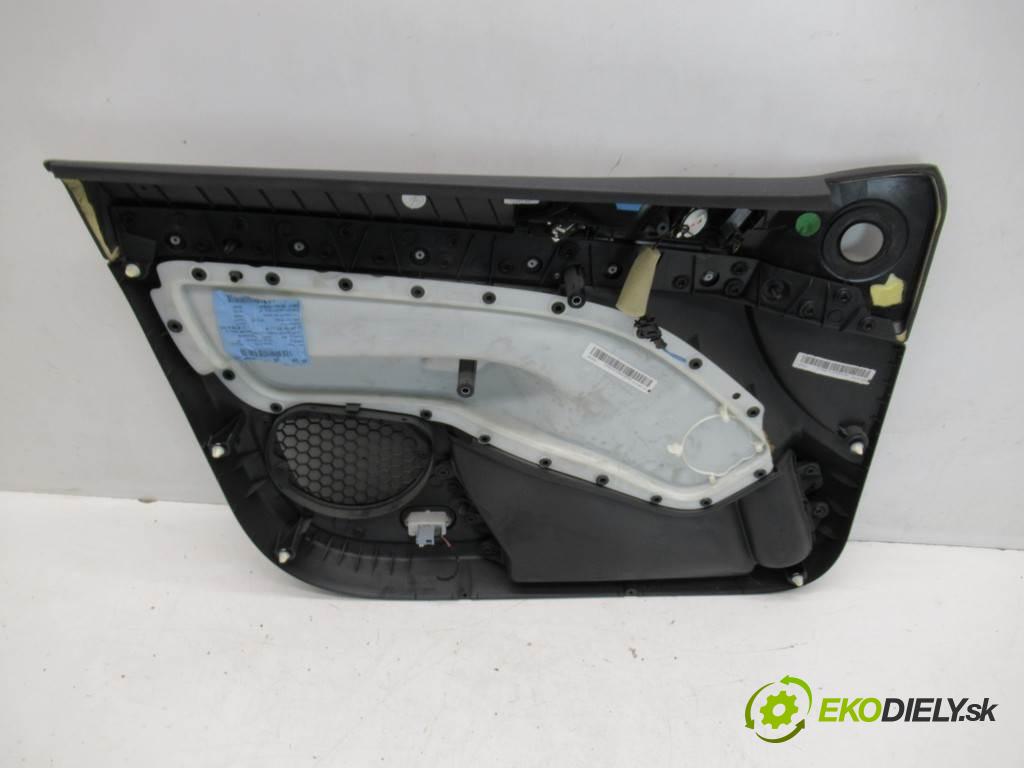 Skoda Octavia II LIFT  2009 77 kW LIFTBACK 5D 1.9TDI 105KM 08-13 1900 čalúnenie Dvere predný pravy tapacír  (Ostatné)