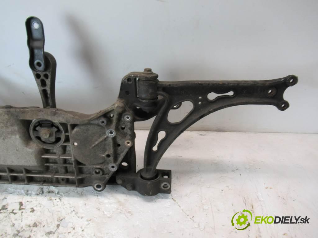 Volkswagen Touran  2005 77 kW 1.9TDI 105KM 03-15 1900 výztuha pod motor 1K0199313H (Výztuhy přední)