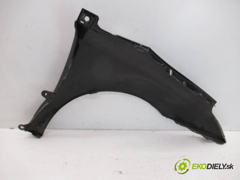 Citroen C4  2006 80 kW HATCHBACK 3D 1.6HDI 109KM 06-13 1600 blatník přední část levý
