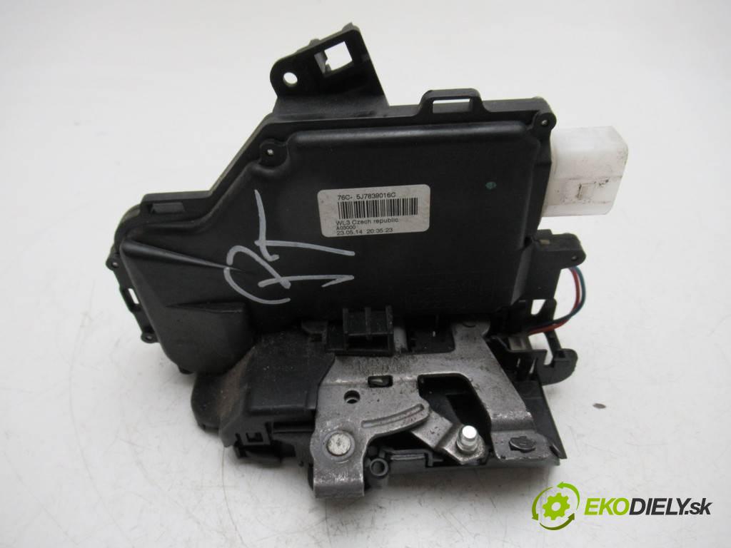 Skoda Roomster LIFT  2014 63KW 1.2TSI 86KM 10-15 1197 zámok zadní část pravý 5J7839016C