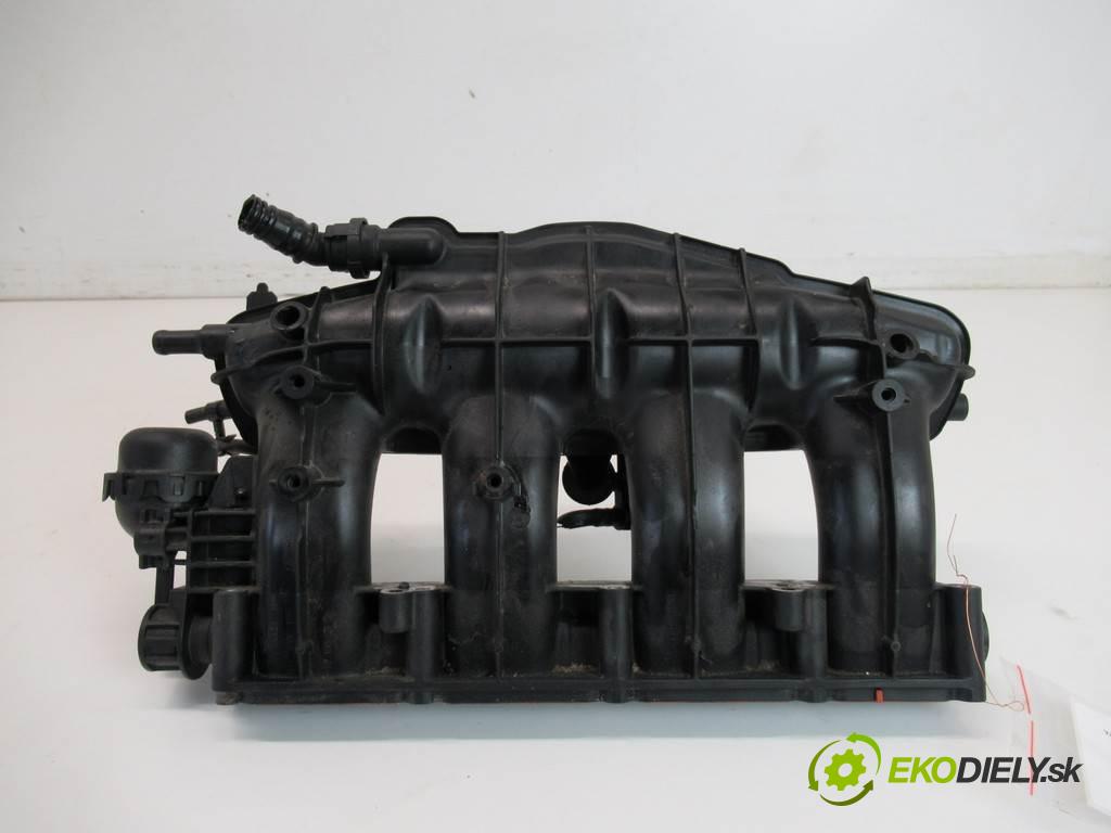 Audi A4 B8  2009 155KW QUATTRO KOMBI 5D 2.0TFSI 211KM 08-15 2000 Potrubie sacie, sanie 06H133185AE (Sacie potrubia)