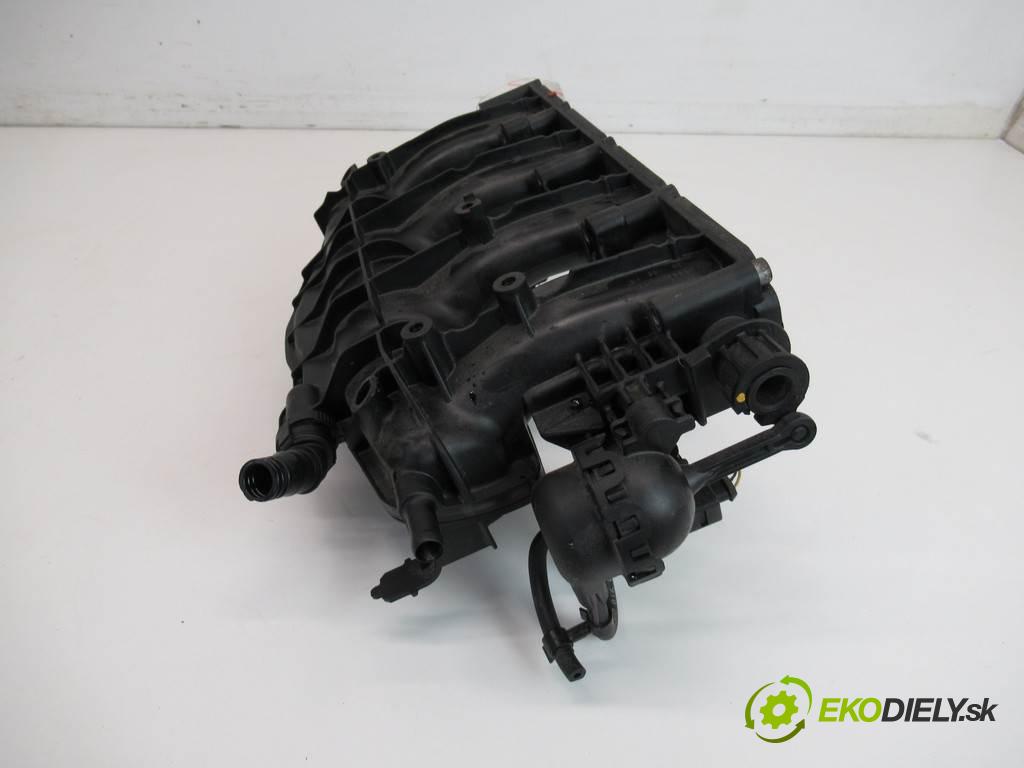 Audi A4 B8  2009 155KW QUATTRO KOMBI 5D 2.0TFSI 211KM 08-15 2000 Potrubie sacie, sanie 06H133185AE (Sacie potrubia)