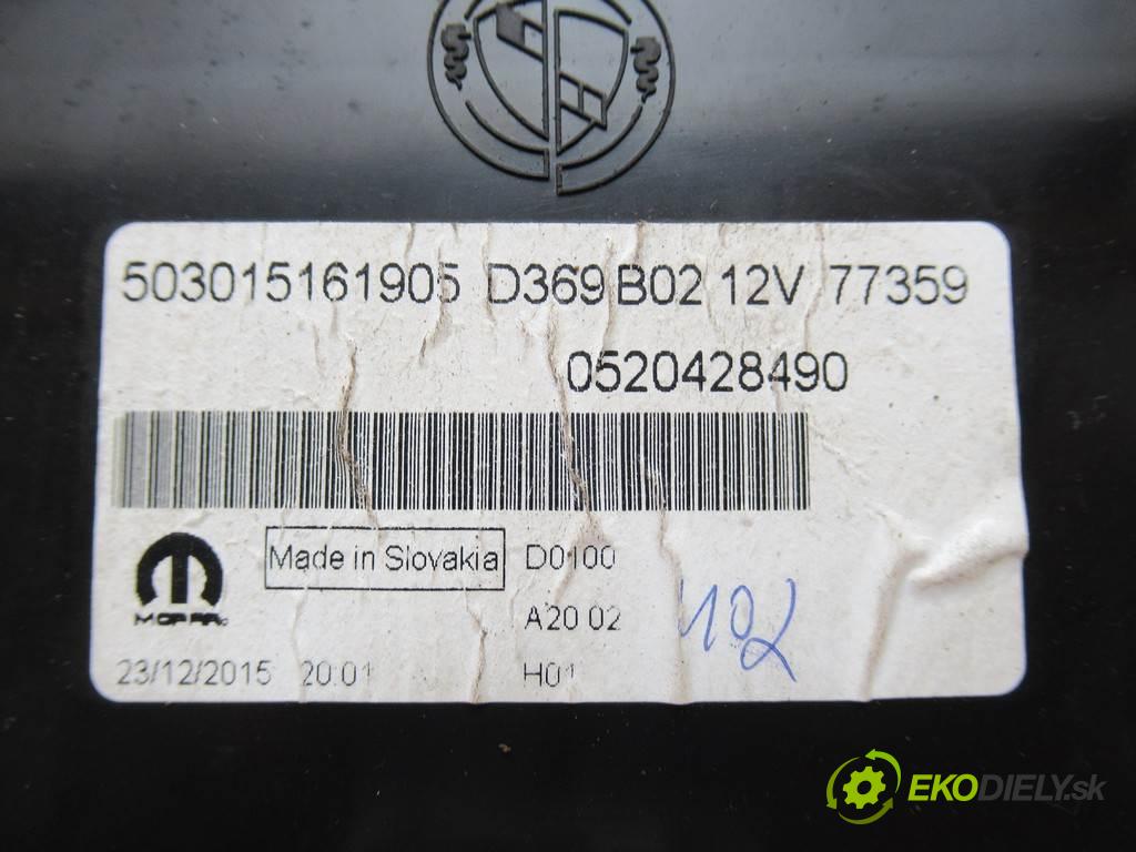 Fiat Doblo II  2016 77 kW LIFT 1.6D 14- 1600 Prístrojovka 0520428490 (Prístrojové dosky, displeje)