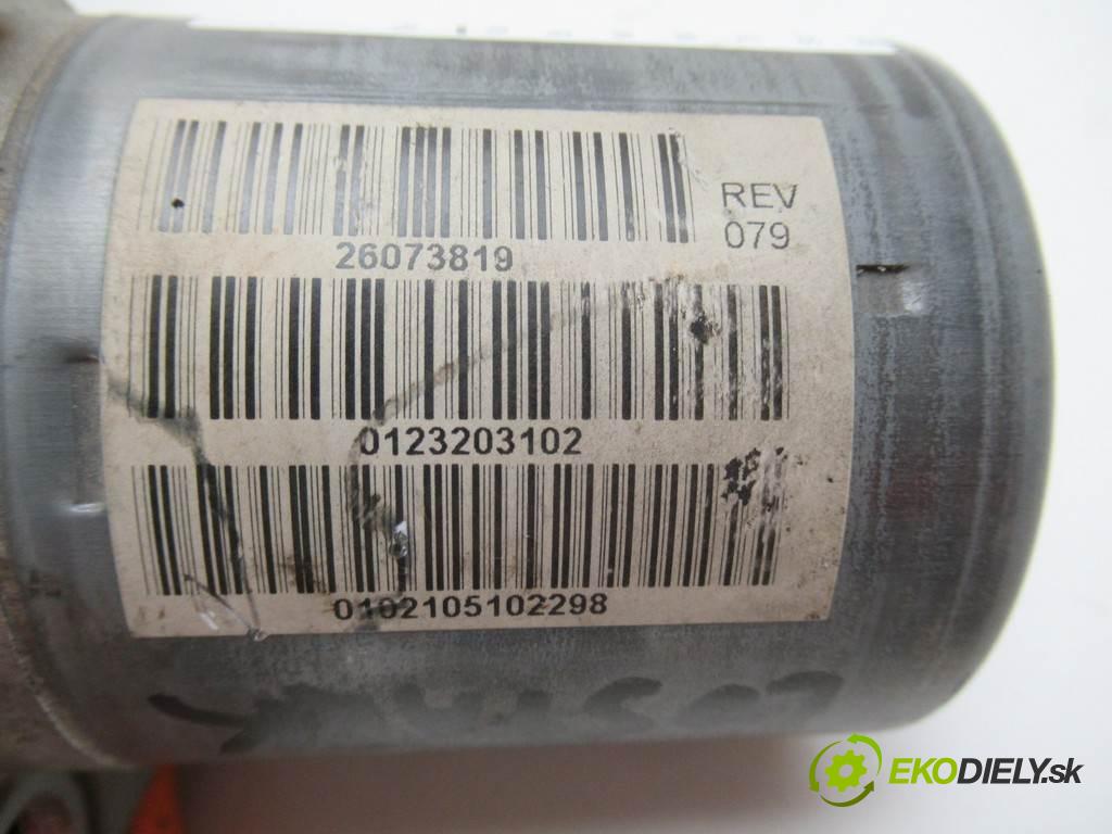 Fiat Punto II    A  motorek pumpy servočerpadlo 26087456
