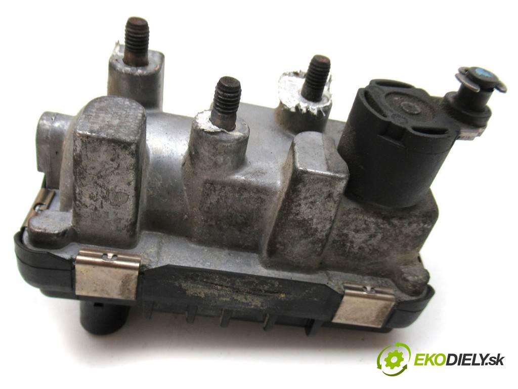 BMW 1 E87    HATCHBACK 5D 2.0D 163KM 04-11  nastavovač turba 6NW008412 (Ostatní)