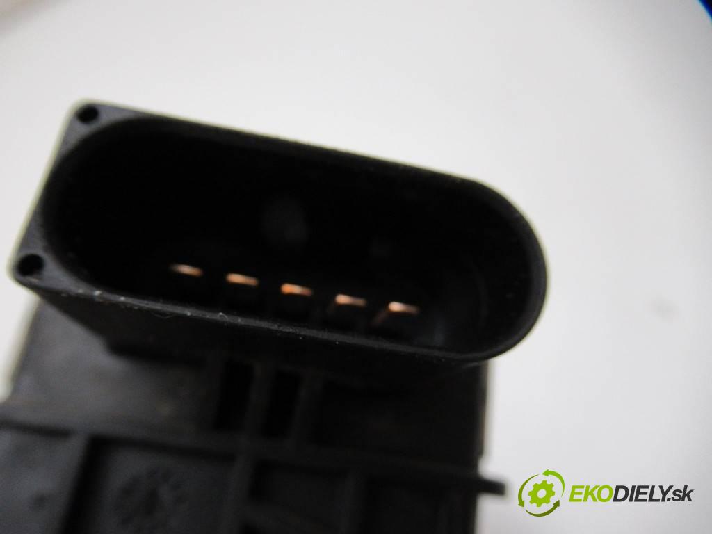 BMW 1 E87    HATCHBACK 5D 2.0D 163KM 04-11  nastavovač turba 6NW008412 (Ostatní)