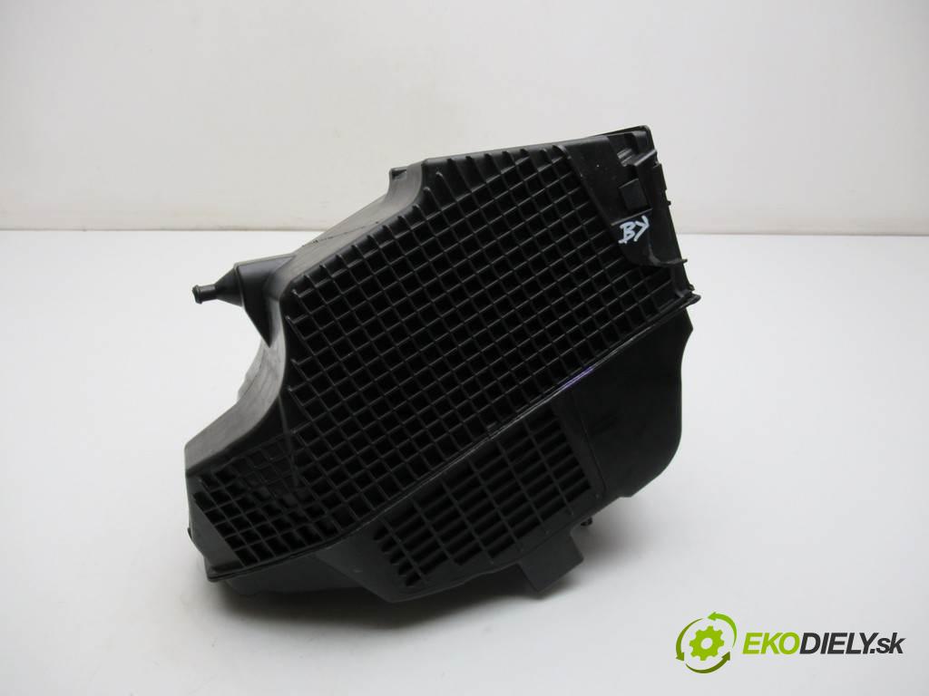 Dacia Sandero II  2017 66KW LIFT 0.9 TCE 76KM 16- 900 obal filtra vzduchu 165001258R (Kryty filtrů)