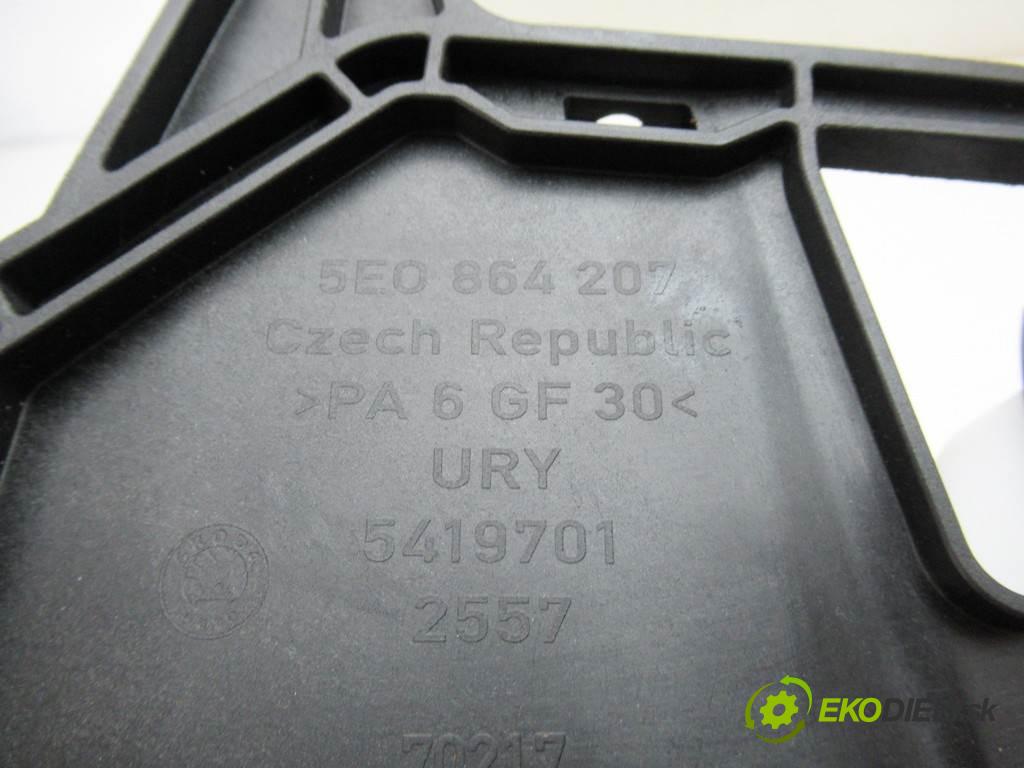 Skoda Octavia III    LIFTBACK 5D 1.4TSI 150KM 12-20  loketní opěrka 5E0864207 (Loketní opěrky)