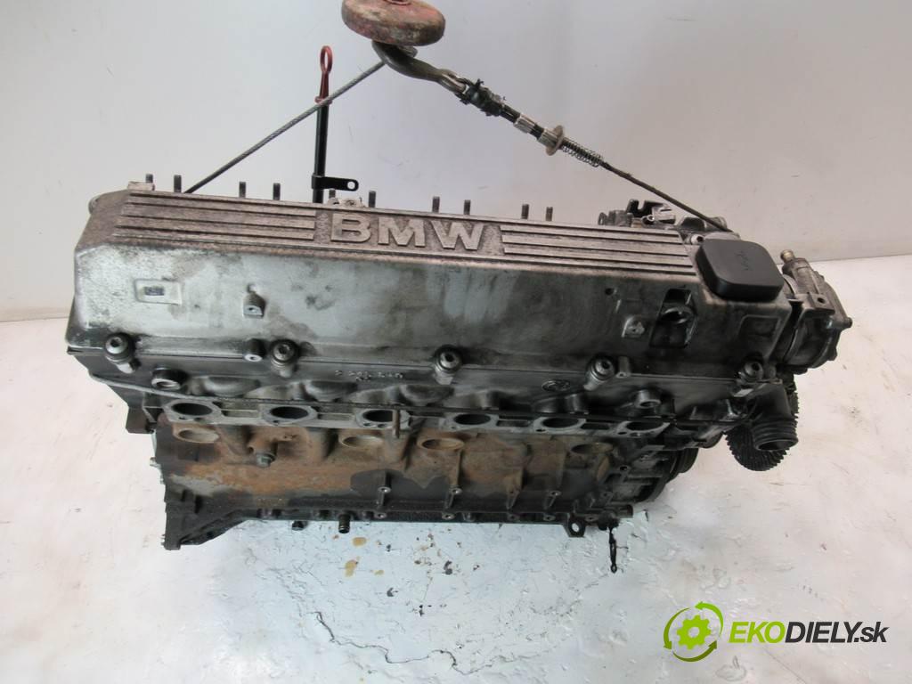 BMW 5 E39  1995 105KW SEDAN 2.5TDS 143KM 96-04 2498 Motor M51D25 (Motory (kompletné))