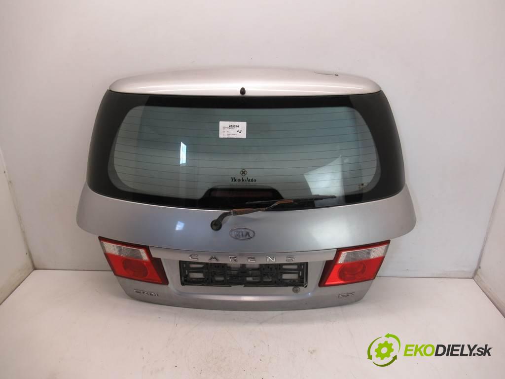 Kia Carens II  2005 82,5 2.0CRDI 113KM 02-06 2000 zadní část kapota  (Zadní kapoty)