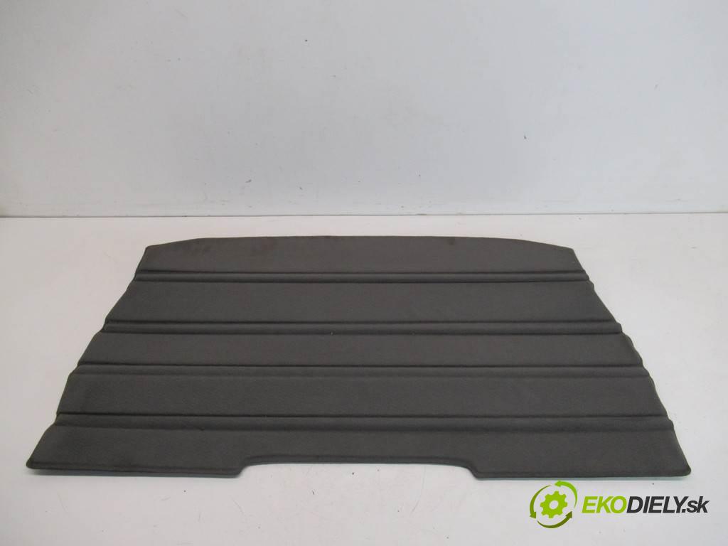 Nissan Almera Tino  2002 84kw 2.2DCI 136KM 00-06 2184 Pláto zadná  (Pláta zadné)