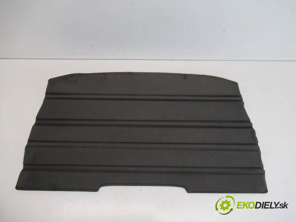 Nissan Almera Tino  2002 84kw 2.2DCI 136KM 00-06 2184 Pláto zadná  (Pláta zadné)