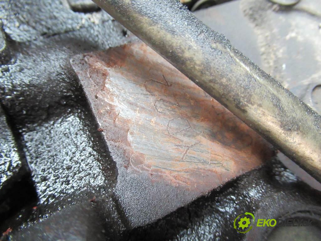 Nissan Almera Tino  2002 84kw 2.2DCI 136KM 00-06 2184 Motor YD22 (Motory (kompletné))