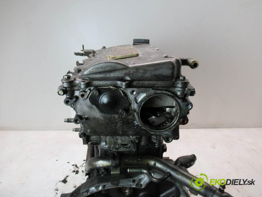 Nissan Almera Tino  2002 84kw 2.2DCI 136KM 00-06 2184 Motor YD22 (Motory (kompletné))