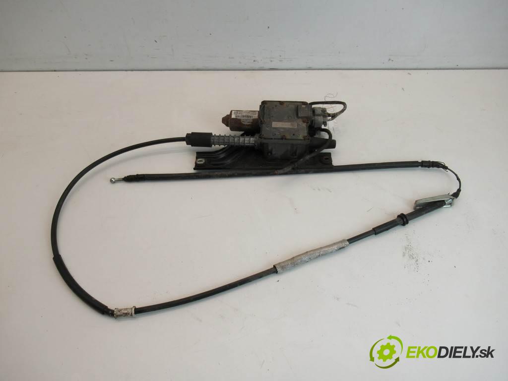 Opel Insignia    LIFTBACK 5D 2.0CDTI 160KM 08-13  Mechanizmus brzdy ručnej brzdy 13310023 (Ručné brzdy)