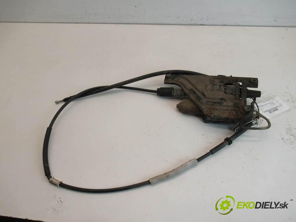 Opel Insignia    LIFTBACK 5D 2.0CDTI 160KM 08-13  Mechanizmus brzdy ručnej brzdy 13310023 (Ručné brzdy)