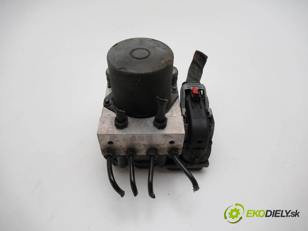 Audi A4 B7  2006 103 kW KOMBI 5D 2.0TDI 140KM 04-08 2000 Pumpa ABS 8E0614517AK 8E0910517D (Pumpy ABS)