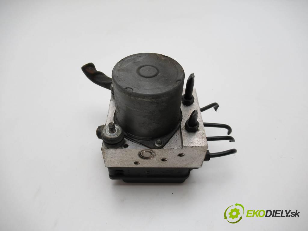 Audi A4 B7  2006 103 kW KOMBI 5D 2.0TDI 140KM 04-08 2000 Pumpa ABS 8E0614517AK 8E0910517D (Pumpy ABS)