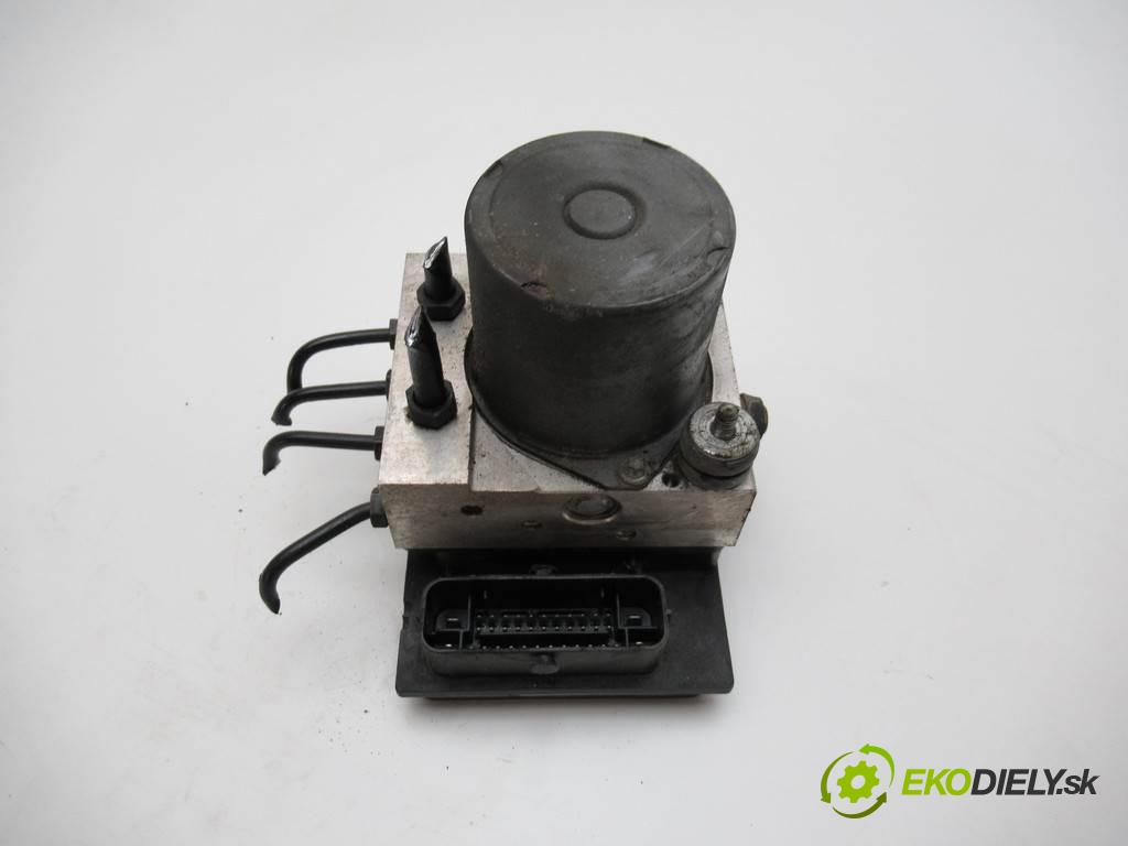 Audi A4 B7  2006 103 kW KOMBI 5D 2.0TDI 140KM 04-08 2000 Pumpa ABS 8E0614517AK 8E0910517D (Pumpy ABS)