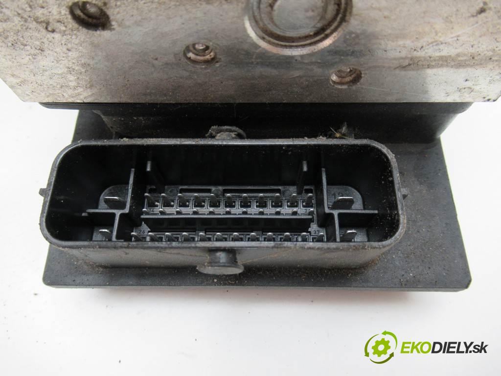 Audi A4 B7  2006 103 kW KOMBI 5D 2.0TDI 140KM 04-08 2000 Pumpa ABS 8E0614517AK 8E0910517D (Pumpy ABS)