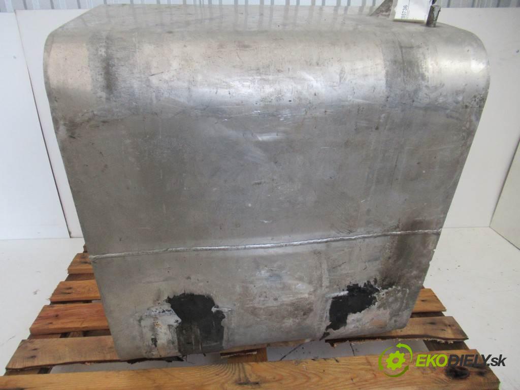 Autosan A1112T    9  Nádržka paliva