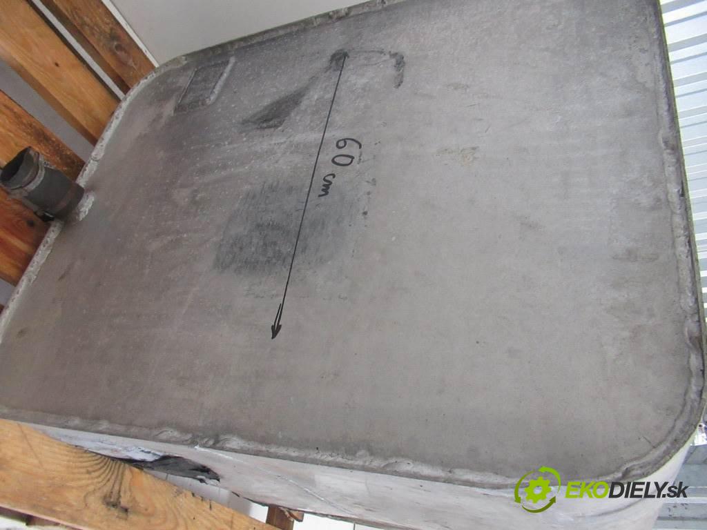 Autosan A1112T    9  Nádržka paliva