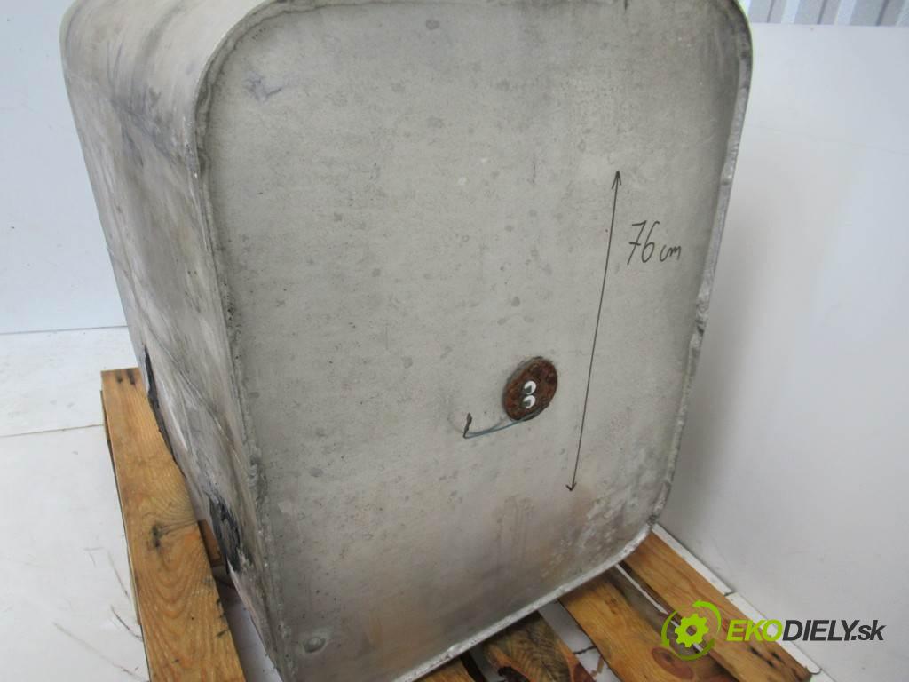 Autosan A1112T    9  Nádržka paliva