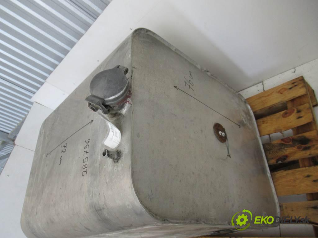 Autosan A1112T    9  Nádržka paliva