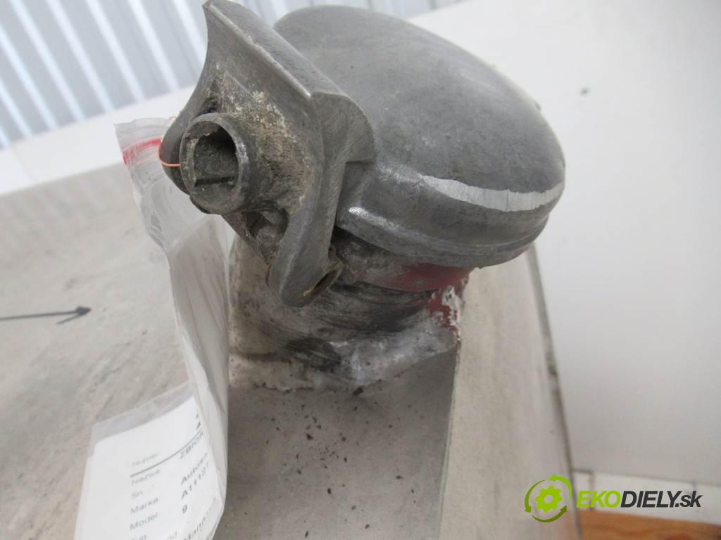 Autosan A1112T    9  Nádržka paliva