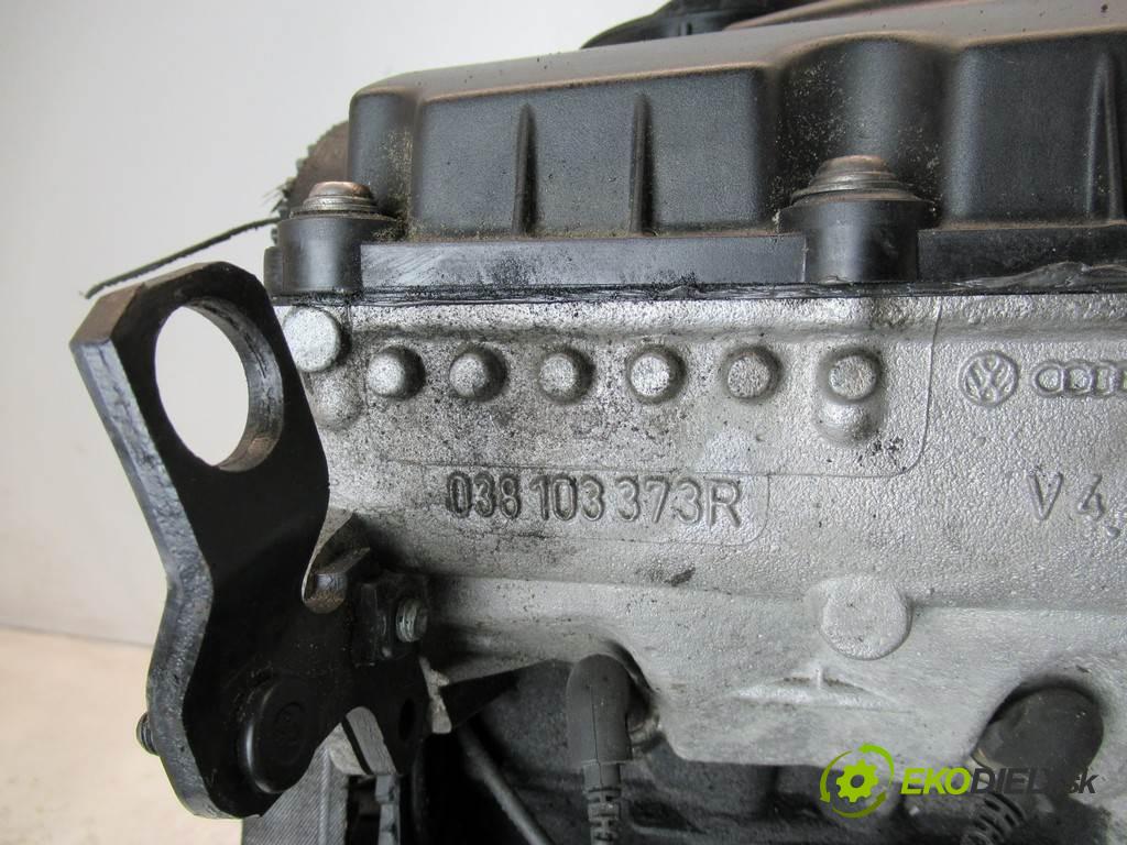 Audi A4 B7  2005 103 kW KOMBI 5D 2.0TDI 140KM 04-08 2000 motor BPW (Motory (kompletní))