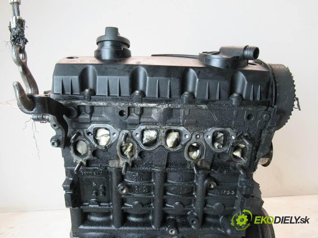 Audi A4 B7  2005 103 kW KOMBI 5D 2.0TDI 140KM 04-08 2000 motor BPW (Motory (kompletní))