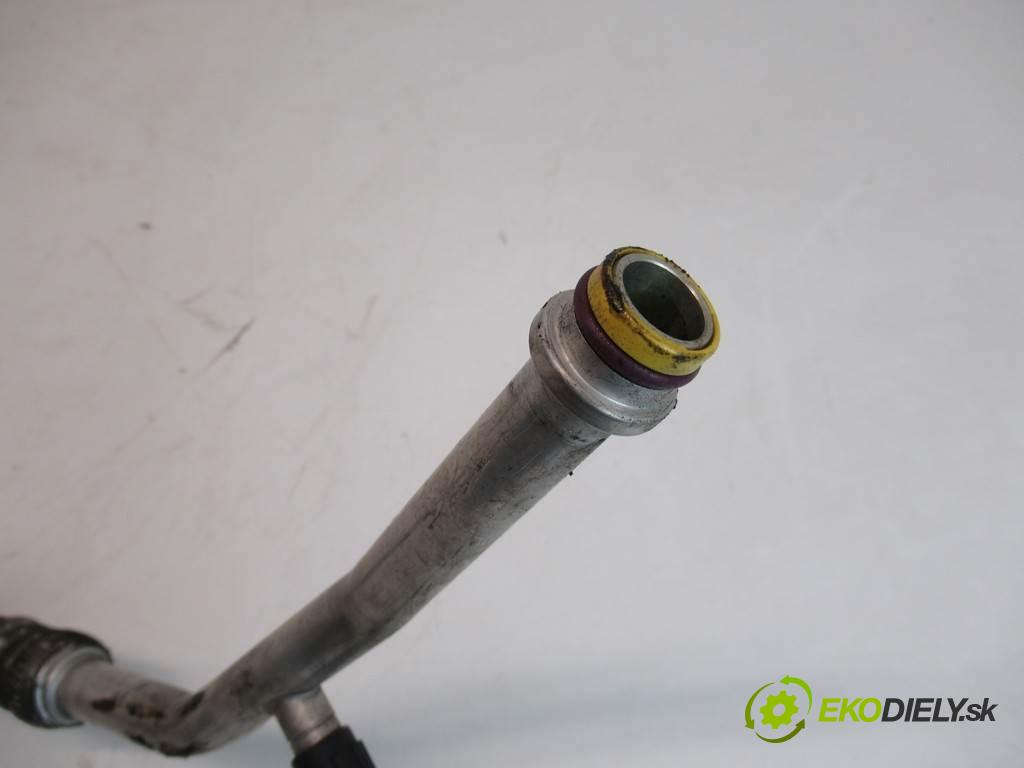 Audi A4 B7    KOMBI 5D 2.0TDI 140KM 04-08  rúrka klimatizácie 8E1260712AC (Rúrky klimatizácie)