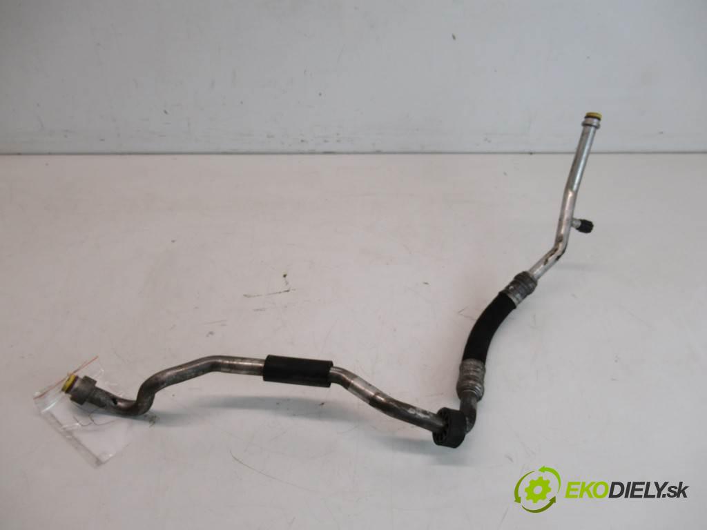 Audi A4 B7    KOMBI 5D 2.0TDI 140KM 04-08  rúrka klimatizácie 8E1260712AC (Rúrky klimatizácie)