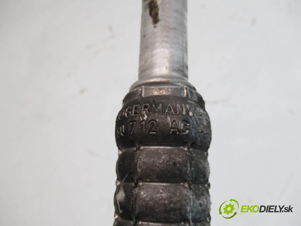 Audi A4 B7    KOMBI 5D 2.0TDI 140KM 04-08  rúrka klimatizácie 8E1260712AC (Rúrky klimatizácie)