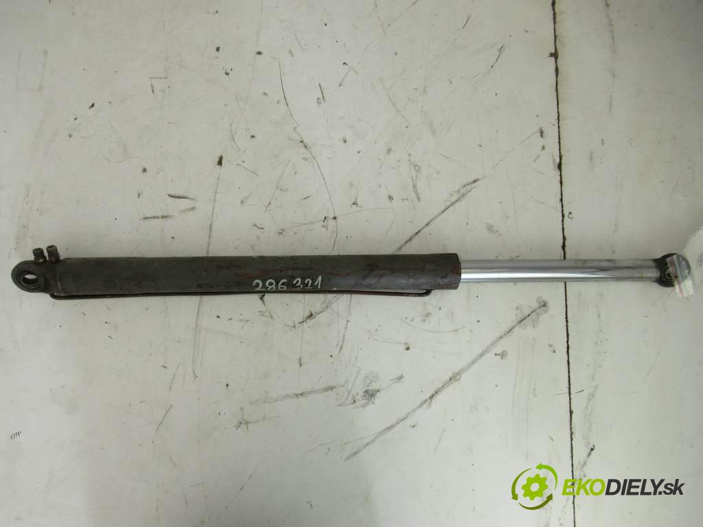 . .    21  teleskop hydraulický