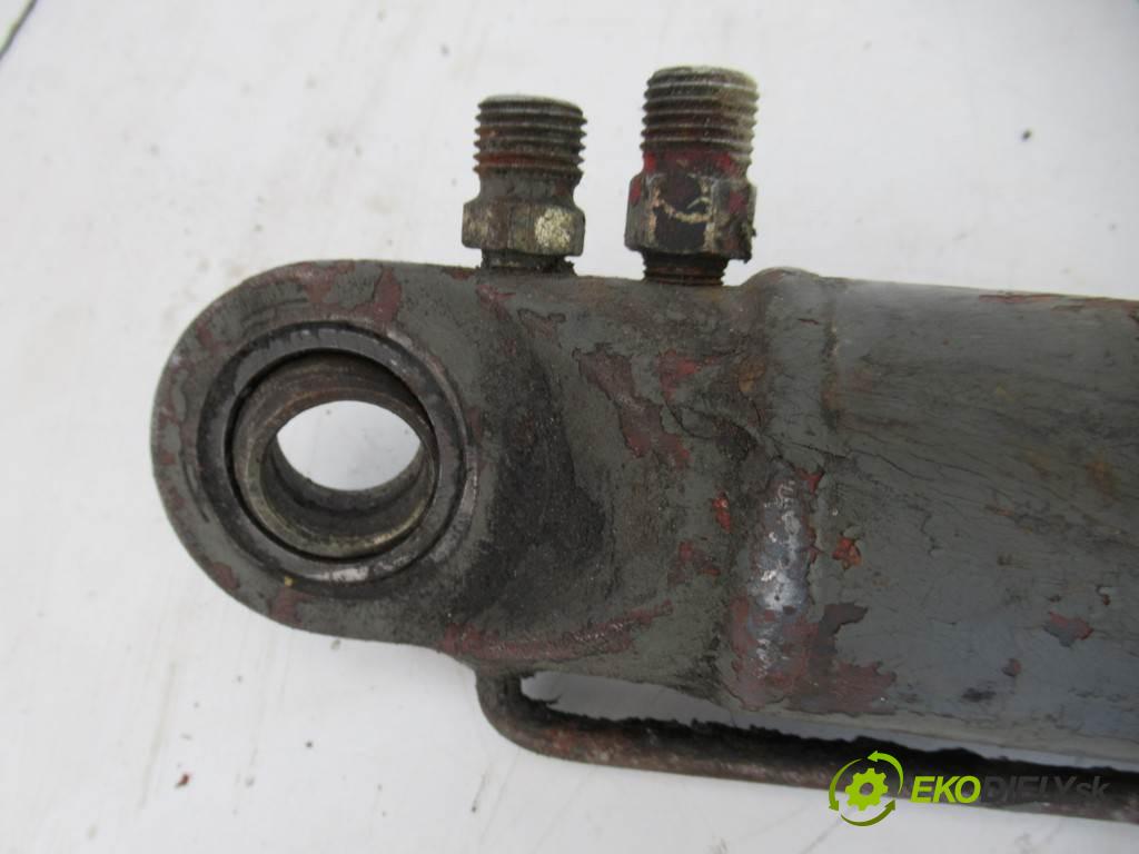 . .    21  teleskop hydraulický