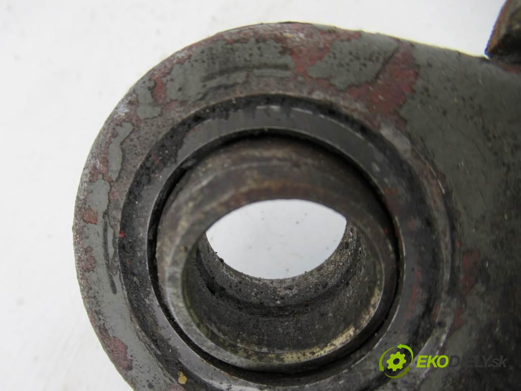 . .    21  teleskop hydraulický