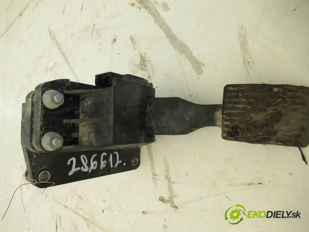 Mercedes-Benz ACTROS    3241  Potenciometer plynového pedálu A9403000004 (Pedále)