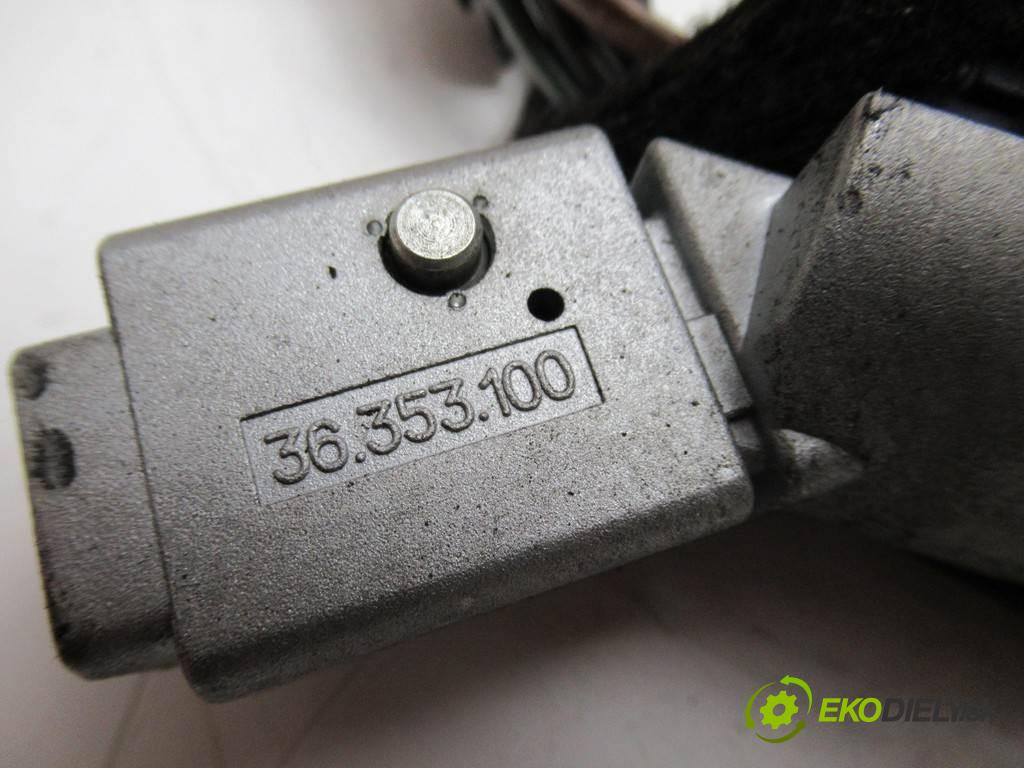 Peugeot 307  2002 66 kW HATCHBACK 5D 2.0HDI 90KM 01-05 2000 spinačka 36353100 (Spínacie skrinky a kľúče)