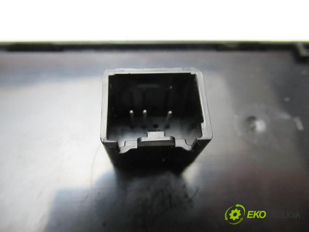 Ford S-MAX  2006 107KW 2.0B 145KM 06-15 2000 Prepínač okien 6M2T-14A132-AE (Prepínače, spínače, tlačidlá a ovládače kúrenia)