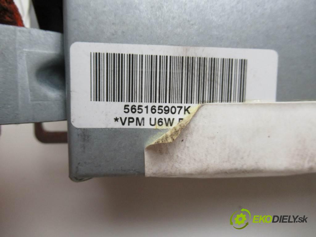 Volkswagen Polo IV 9N  2007 51 kW HATCHBACK 5D 1.2B 69KM 01-09 1200 AirBag spolujazdca 6Q0880204G (Airbagy)