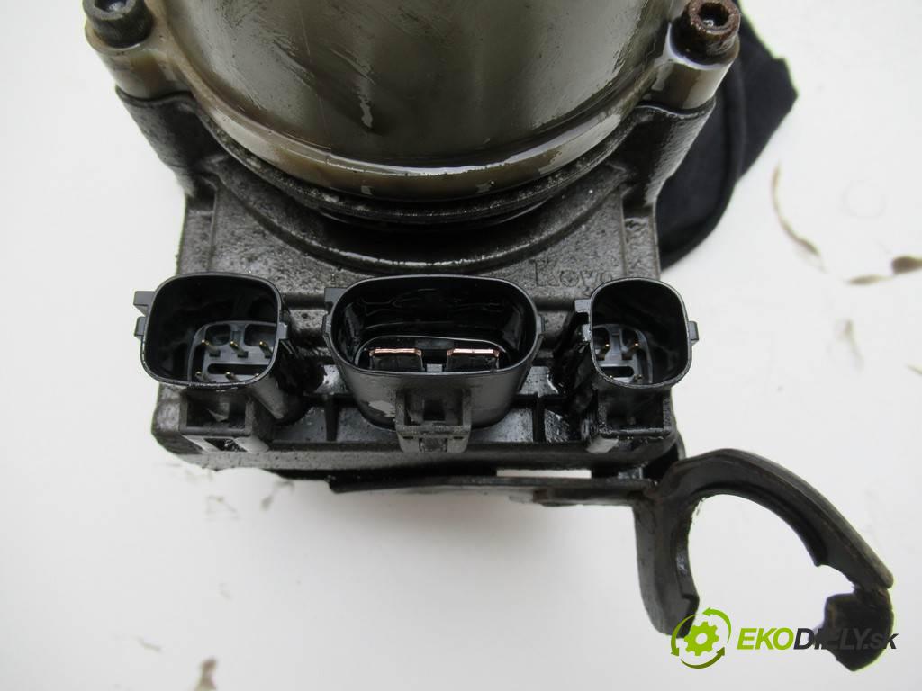 Mazda 5 Premacy II  2010  2.0B 146KM 05-10 2000 Pumpa servočerpadlo  (Servočerpadlá, pumpy riadenia)
