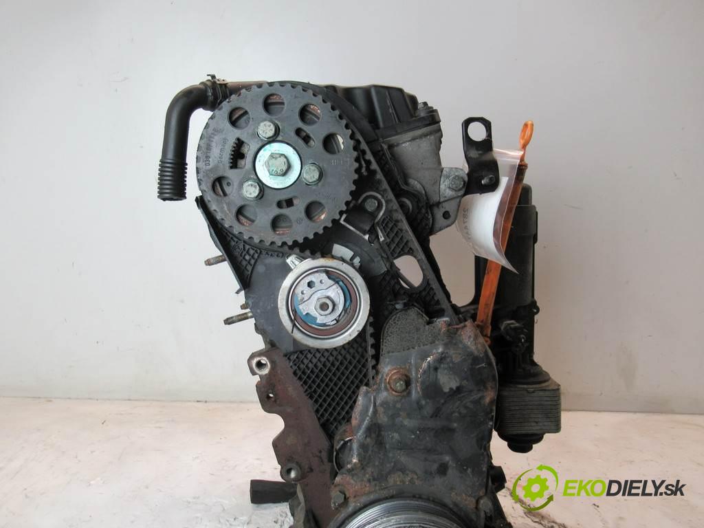 Volkswagen Passat B5 FL  2002 96 kW SEDAN 1.9TDI 130KM 00-05 1900 Motor AWX (Motory (kompletné))
