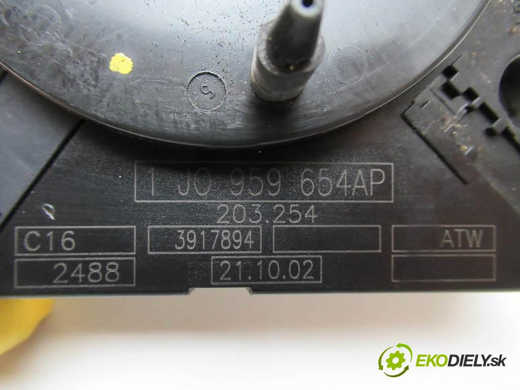 Volkswagen Passat B5 FL  2002 96 kW SEDAN 1.9TDI 130KM 00-05 1900 Krúžok, slimák airbag 1J0959654AP (Airbagy)
