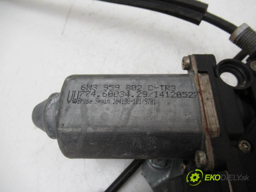 Volkswagen Polo III 6N2 FL  2001  HATCHBACK 5D 1.4TDI 75KM 99-01 1400 Mechanizmus okna predný pravy 6N3959802C (Ostatné)