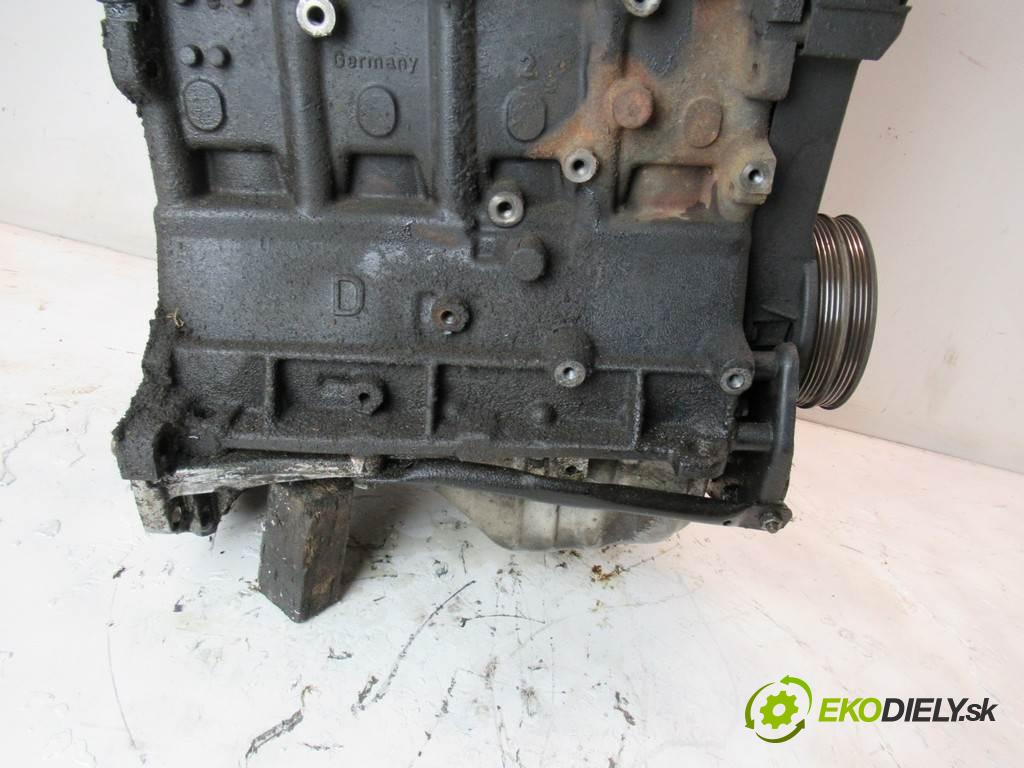 Volkswagen Passat B5    SEDAN 1.8B 125KM 96-01  Motor ADR (Motory (kompletné))