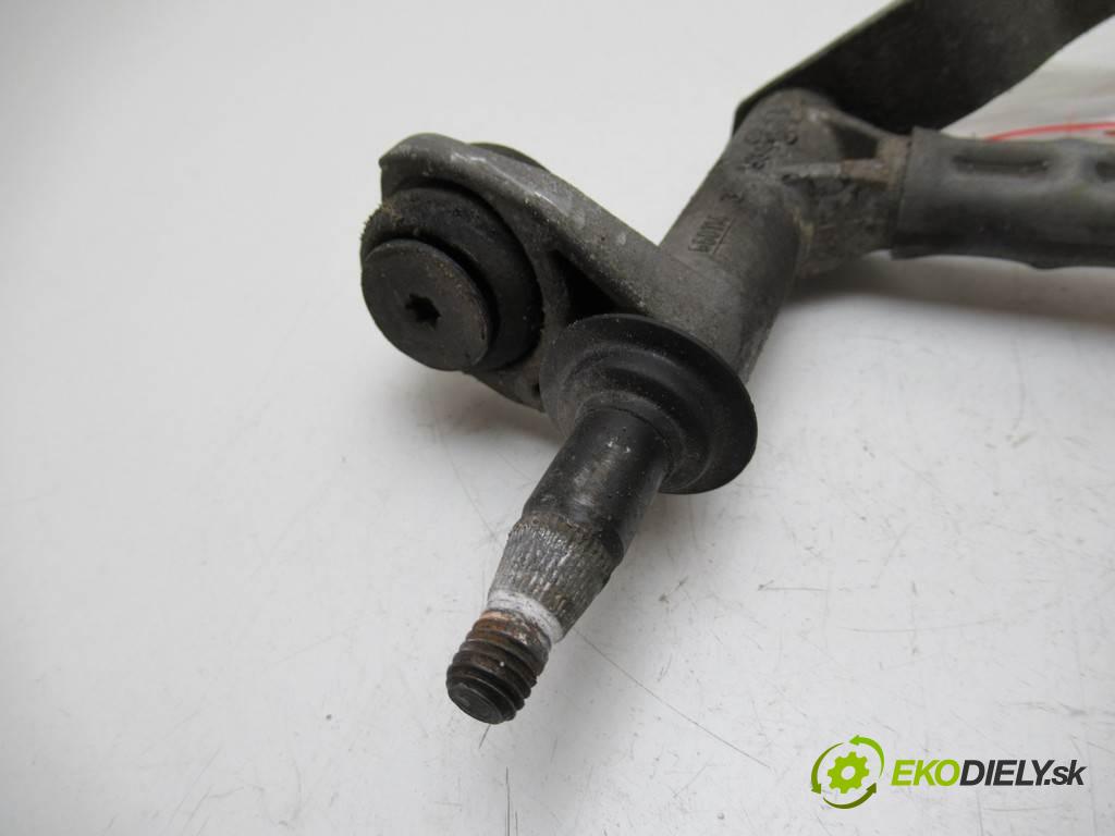 Volkswagen Golf V    PLUS 1.9TDI 105KM 03-09  mechanismus stěračů pravý přední část 5M0955120D