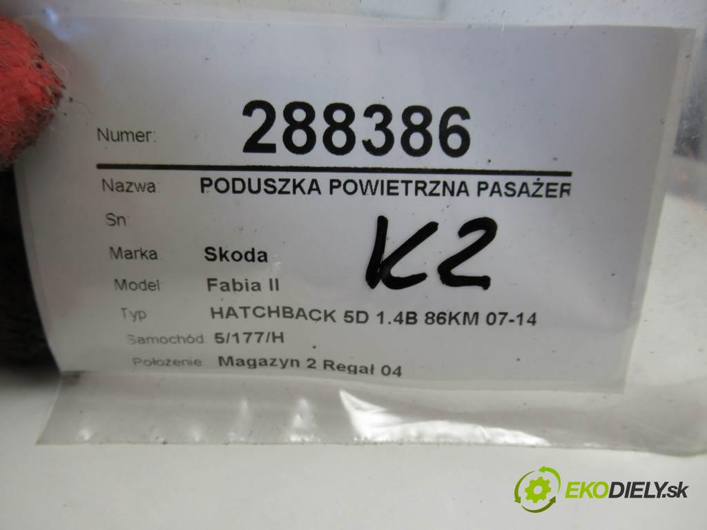 Skoda Fabia II  2014 63 kW HATCHBACK 5D 1.4B 86KM 07-14 1400 AirBag spolujezdce 5J1880202E (Airbagy)