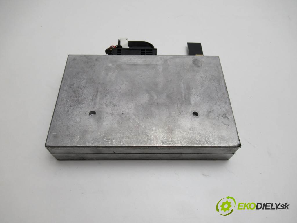 Audi A4 B8    KOMBI 2.0TDI 143KM 08-15  Modul BLUETOOTH 8T0862335C (Ostatné)